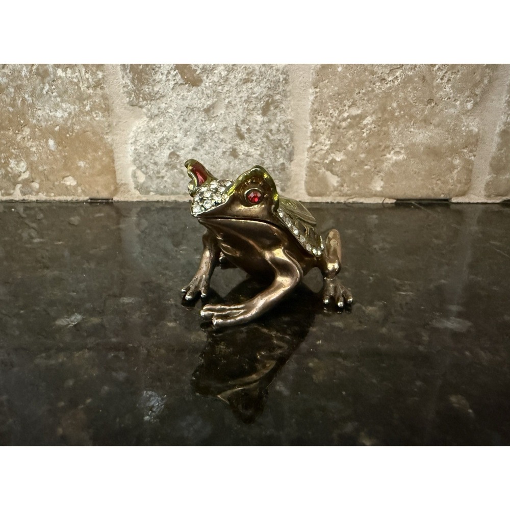 Ornate Frog Enamel Crystal Jeweled trinket Magnetic Box Gift